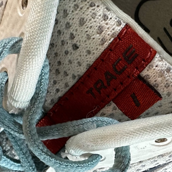 Brooks Trace 1 Road-Running Shoes - Picture 11 of 13